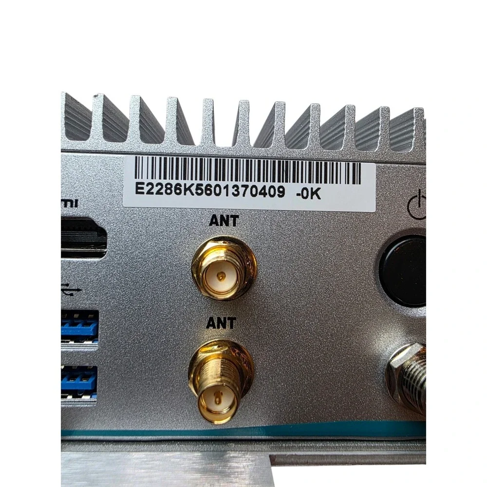 Industrial Fanless Mini PC 37-000167-00 REV A 4x USB 3.0 HDMI Ethernet Silver H1